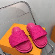 Louis Vuitton Slippers